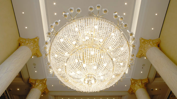 Deckenbeleuchtung von Philips im Ritz-Carlton Hotel Berlin