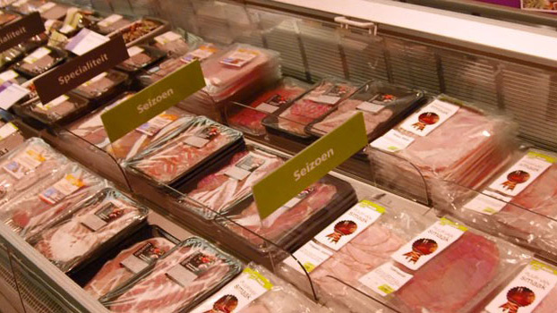 Philips verbessert mit der Supermarktbeleuchtung das Aussehen von Fleischaufschnitt  