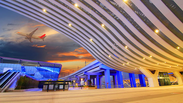 Flughafenarchitektur und Fassaden