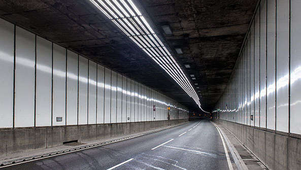 Meir-Tunnel mit Philips Tunnelbeleuchtung