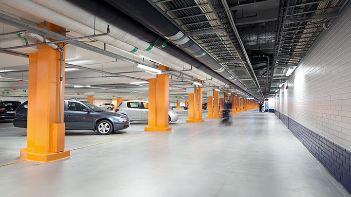 Philips Lighting GreenParking Parkplatzbeleuchtung sorgt für eine schnelle Rendite, spart Energie und Kosten.